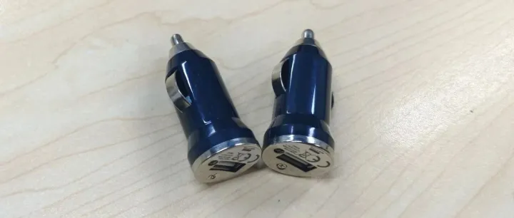 领取车载充电器