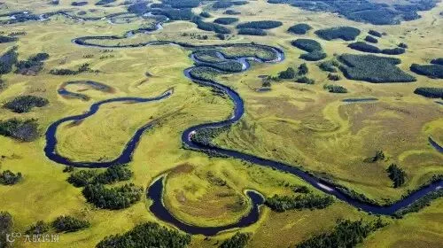 《湿地》 地点:大兴安岭南瓮河湿地 摄影:秦增玉