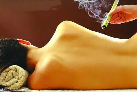 真没想到!一点儿不起眼的艾叶灰竟然这么神奇!这么有用!