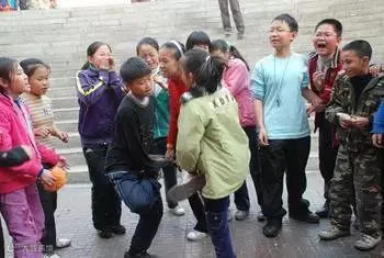 斗鸡.jpg