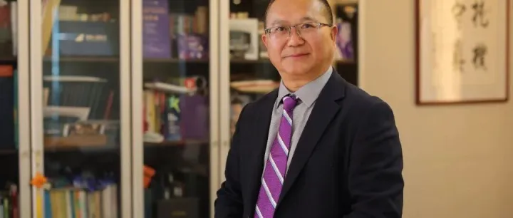 向阳而生，藏锋而行——致每一位不甘平凡的赶路人！