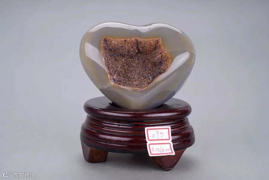 https://image.ipaiban.com/upload-ueditor-image-20180518-1526606489665053118.jpg