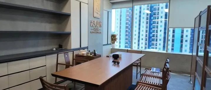 雅加达办公室转租243㎡，与业主直签，租期可续，适配多类型办公需求