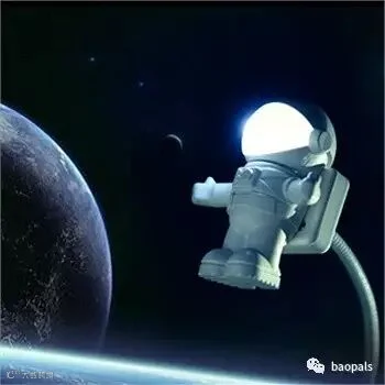 astronaut USB powered light