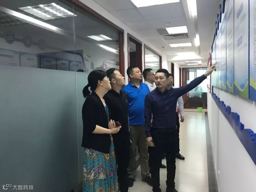 https://image.ipaiban.com/upload-ueditor-image-20180705-1530764691230044356.jpg