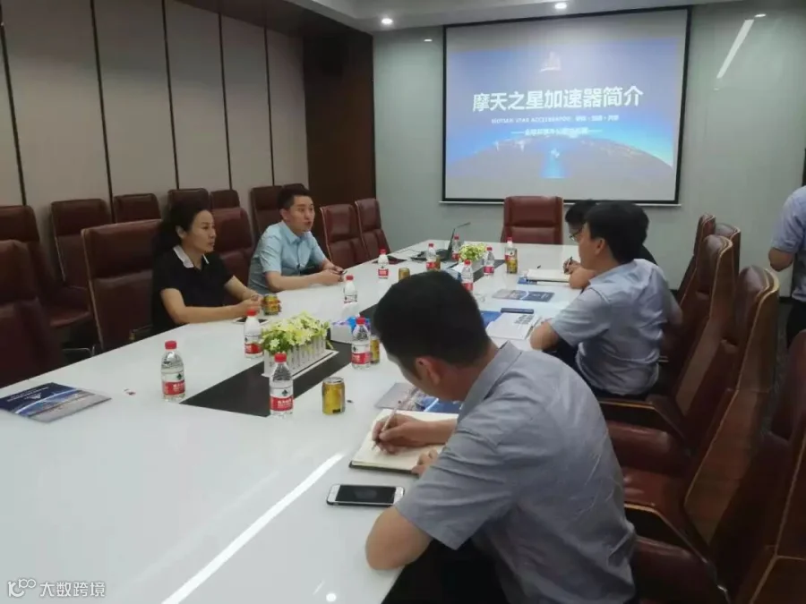 https://image.ipaiban.com/upload-ueditor-image-20180515-1526349787694054600.jpg