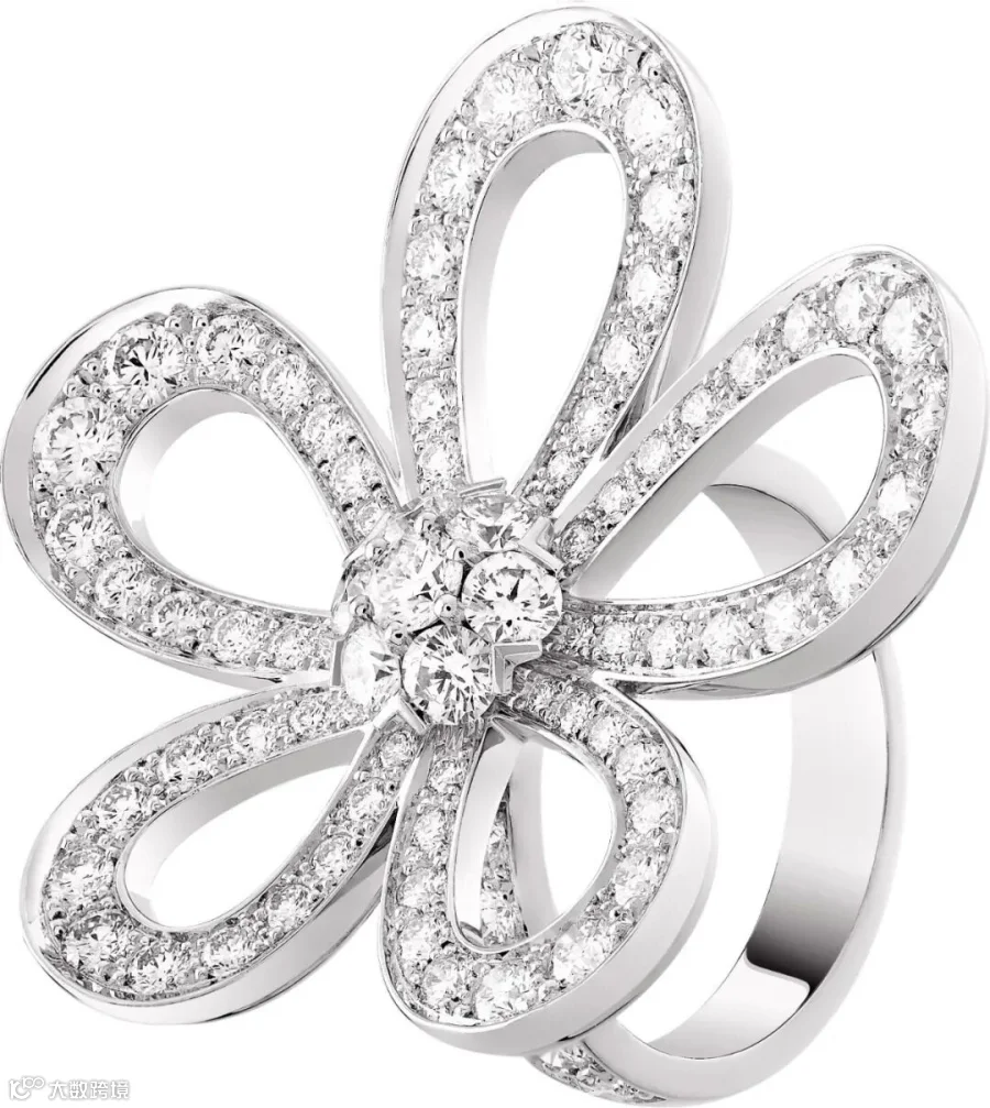 VCARP05300-Flowerlace_ring-01_1160147.jpg