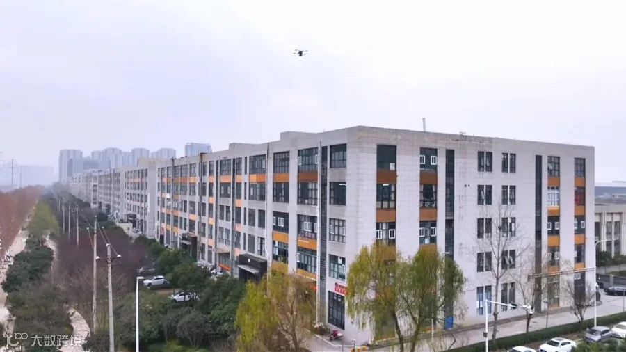 公司大楼.jpg