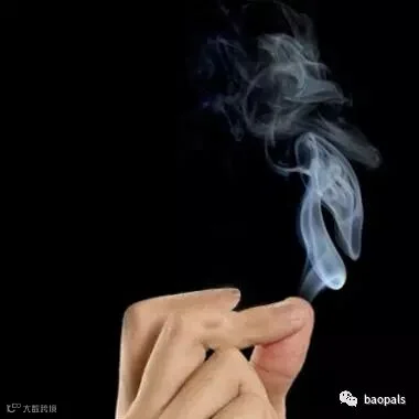 hand smoke