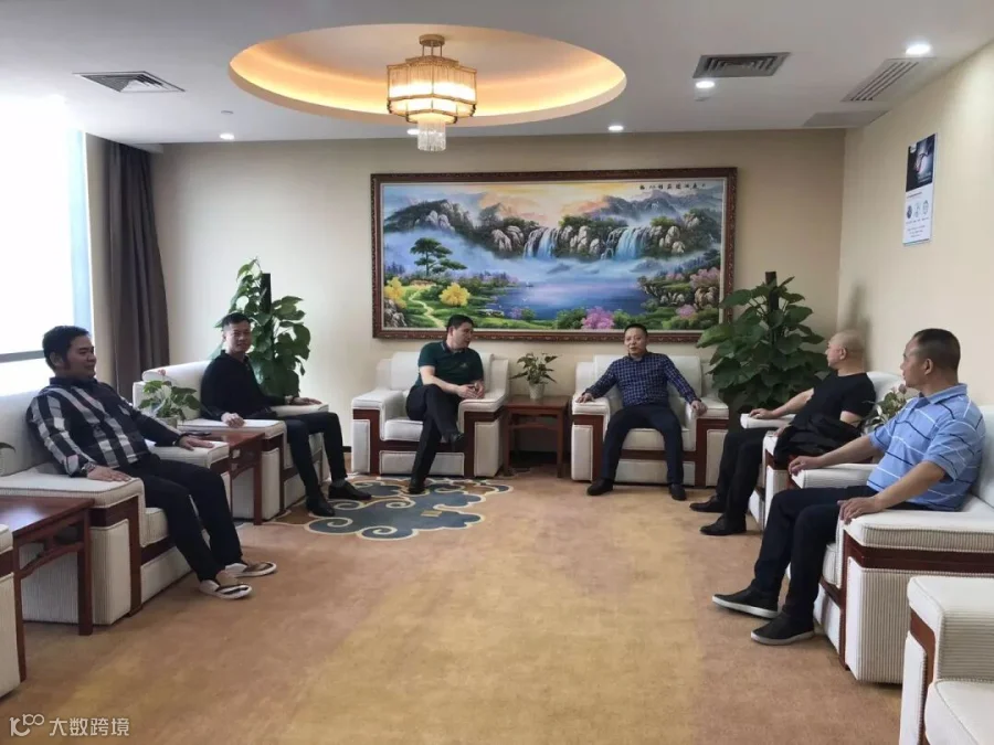 https://image.ipaiban.com/upload-ueditor-image-20180403-1522751595784056294.jpg