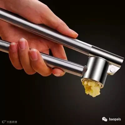 garlic press