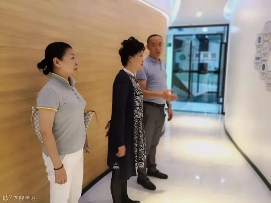 https://image.ipaiban.com/upload-ueditor-image-20180714-1531548164157077570.jpg