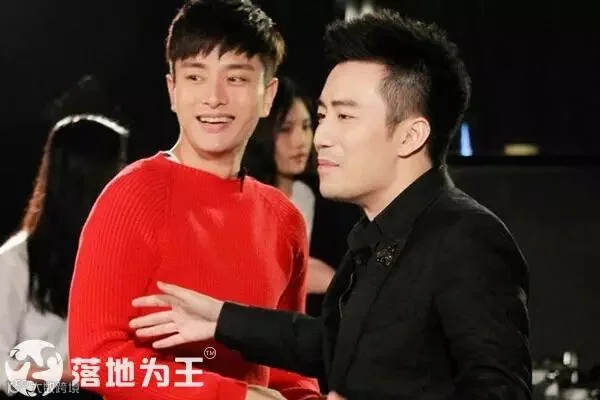 落地为王.jpg