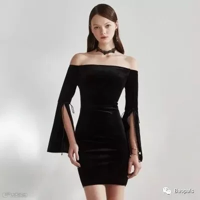 Retro Open-Sleeved Velvet Dress