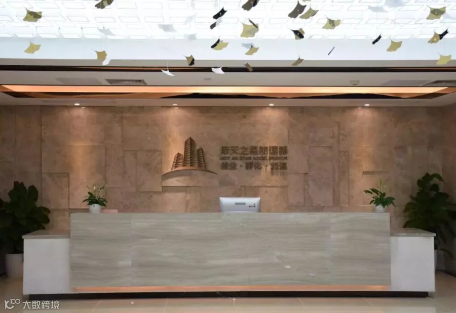 https://image.ipaiban.com/upload-ueditor-image-20180420-1524206642414027078.jpg