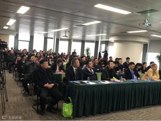 https://image.ipaiban.com/upload-ueditor-image-20190110-1547092280644044023.png