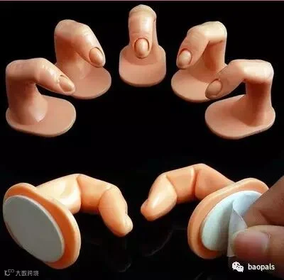 fake finger hangers