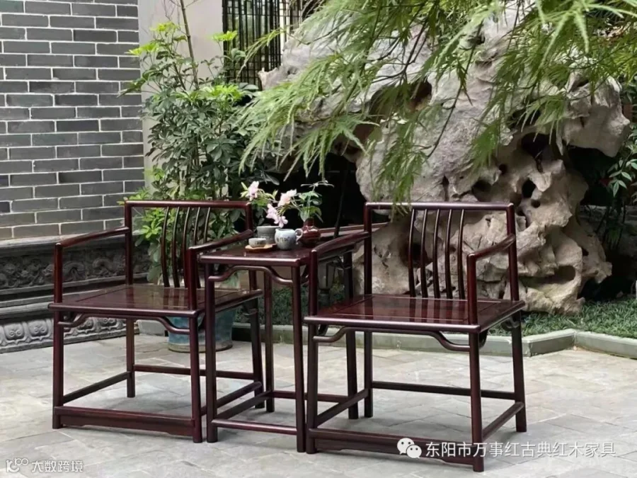 满圆红红木