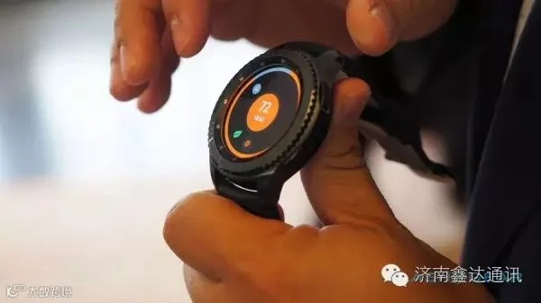 samsung-gear-s3-hands-on-sg-2.jpg