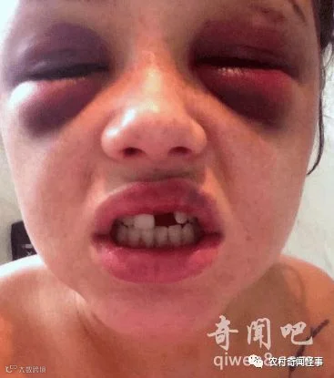 奇葩!妻子被老公暴揍,女子始终没有还手