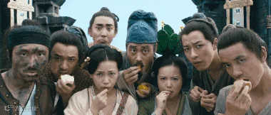 围观群众