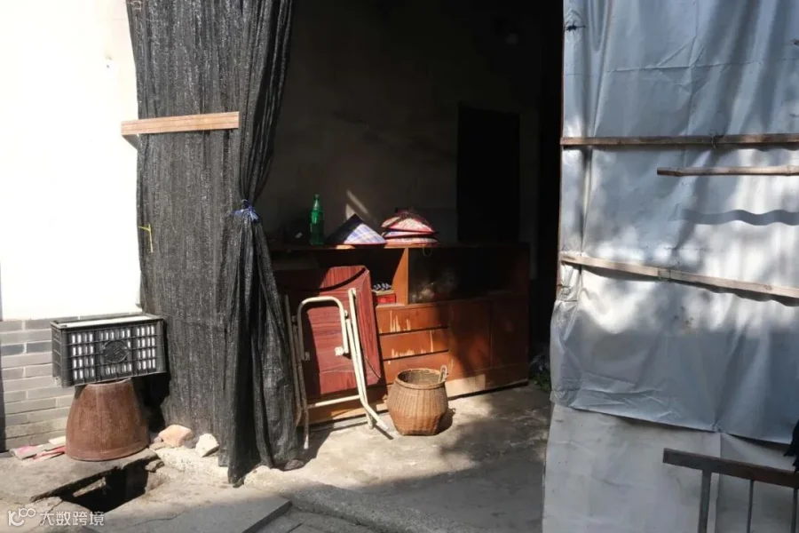 A corner of a villager’s home in Meijiawu.