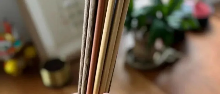“旧筷子”换下来只能扔掉？看了年轻人的脑洞后，才知道妙用无穷