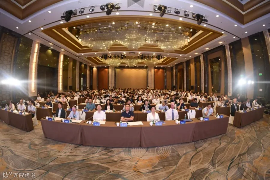 1 会场.jpg