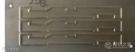1438847022484097854.png