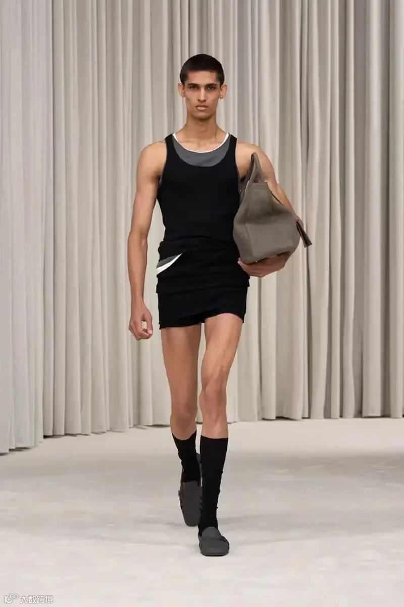 Ferragamo 發佈 2025 全新春夏系列大秀