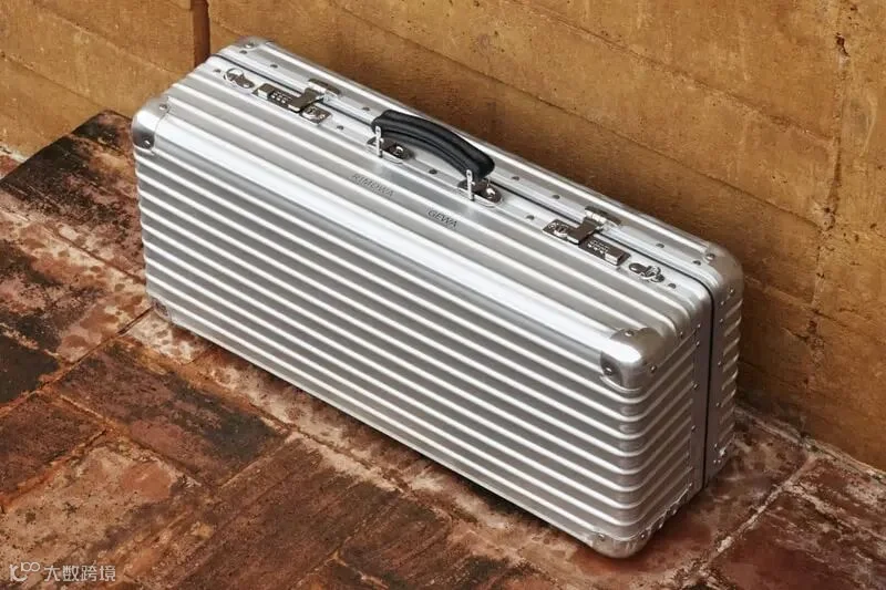 RIMOWA 聯手樂器製造商 GEWA Music 打造小號專屬樂器盒