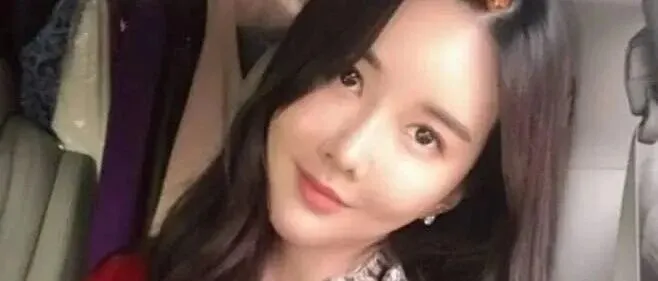 '유흥업소 출근설→은퇴 선언' 女배우, 돌연 '재시작' 발표…"저 사실 배우였다" [RE:..