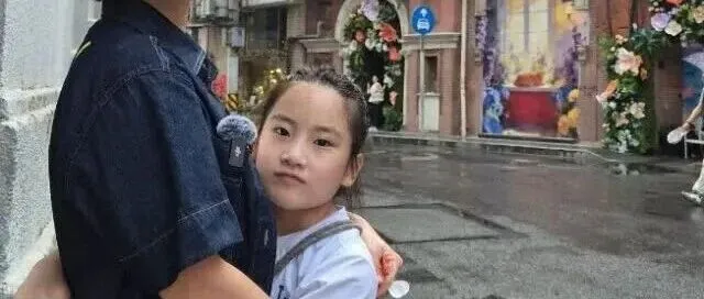 ‘5살 연하와 재혼’ 최정윤, 똑 닮은 딸과 상하이 여행 근황