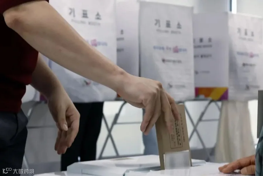 origin_사전투표하는유권자.jpg