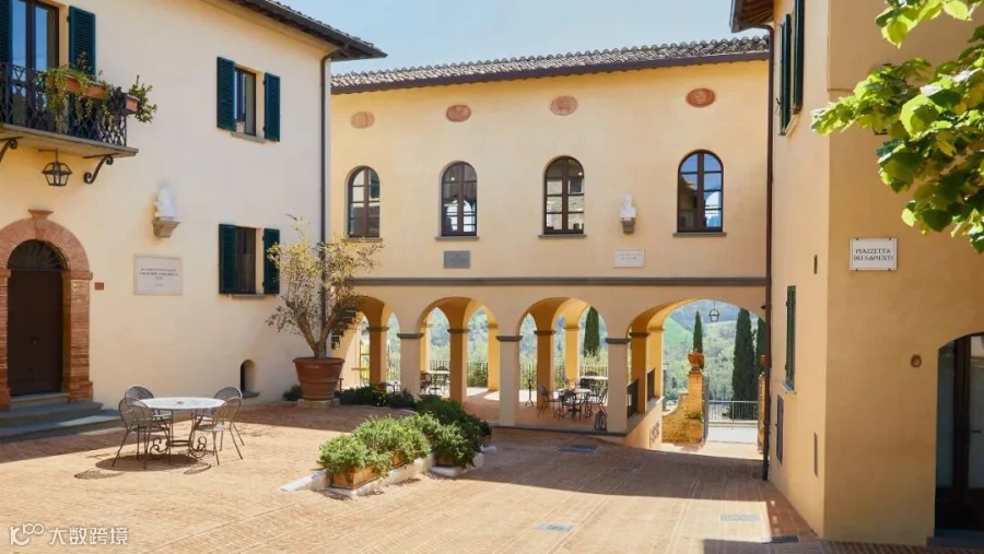Solomeo School