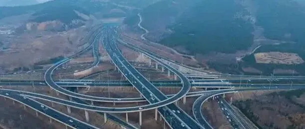 万万没想到，晋城下一个可能被高架快速路串联起来的板块是谁？这两个板块很有戏了！