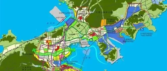 大连搞什么飞机啊，本来形势一片大好想追赶青岛，结果拉了个大的，被青岛甩开几条街。