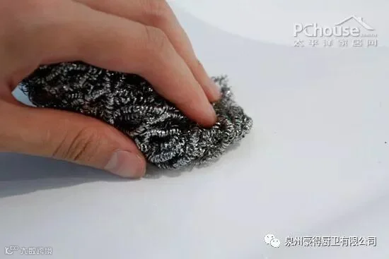 别被污渍毁容 支招水龙头清洁保养技巧