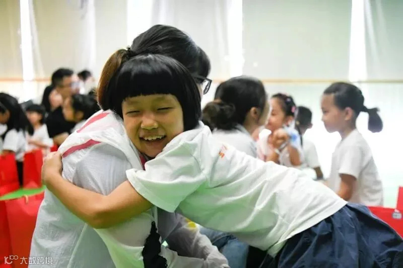 8温馨互动.jpg