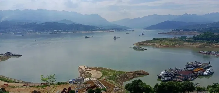“十五五”首个重大工程开工！三峡水运新通道，“新”在哪？
