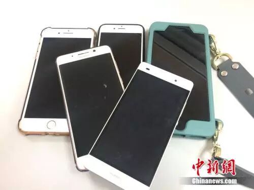 形形色色的手机。<a target='_blank' href='http://www.chinanews.com/' >中新网</a> 邱宇 摄