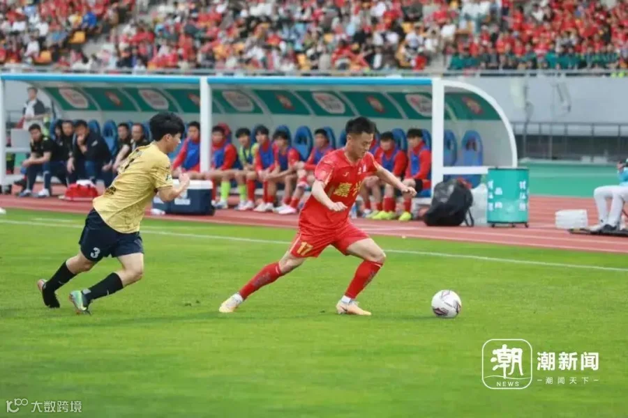 2041079497893081088.webp 图片