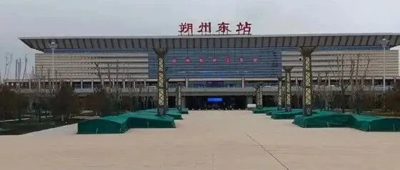 大同也是醉了，朔州的高铁都快通到大同外围了，大同自己的西向通道还是断的！