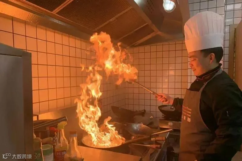 372349633.jpg
