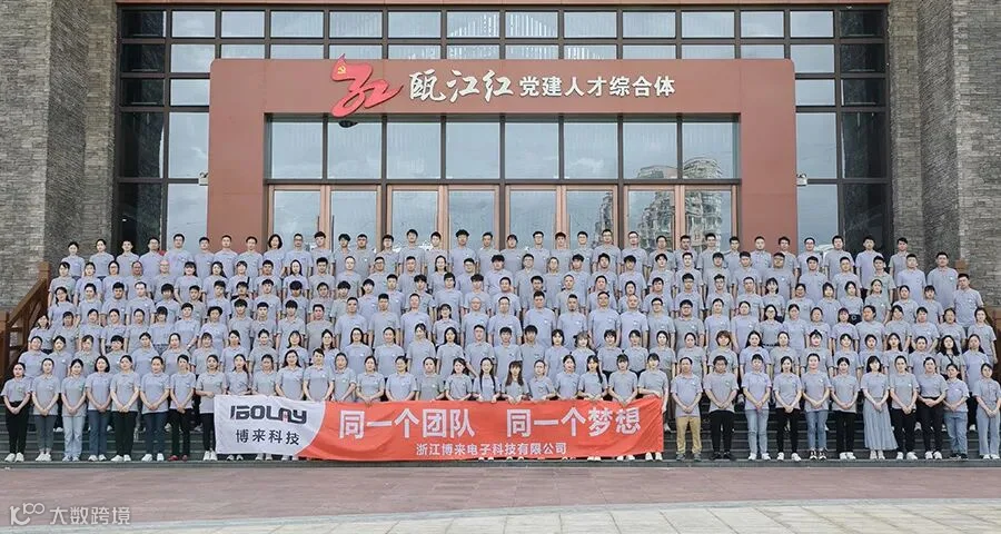 hezhao .jpg