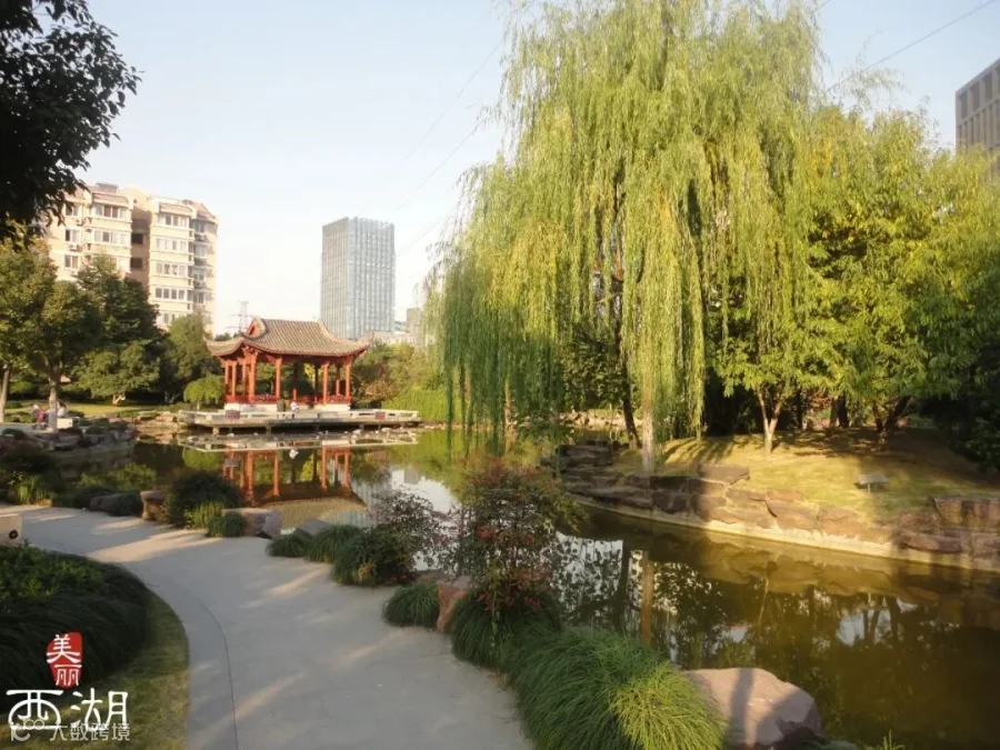 嘉绿苑公园.jpg