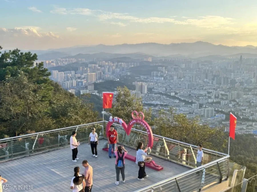 微信图片_2025-11-05_141829_892.jpg