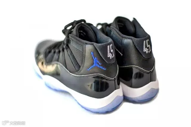 AJ11,Air Jordan 11,AJ13 AJ13 AJ11 买还是不买?今年年底最容易撞鞋的 3 双!