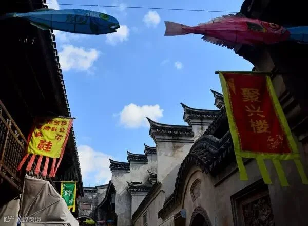 老街行摄.jpg