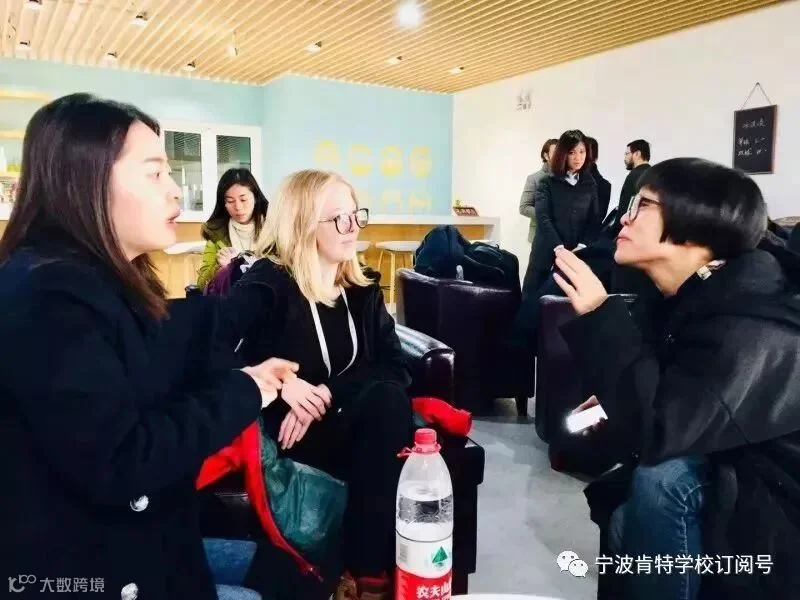 和谐的家校互动1.jpg
